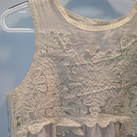 Umgee Kindred People sleeveless crochet top dress NWT - Picture 2 of 5
